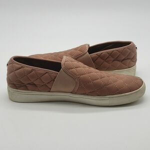 𝅺STEVE Madden Endell women US 9 quilted dusty rose pink textile slip on sneakers